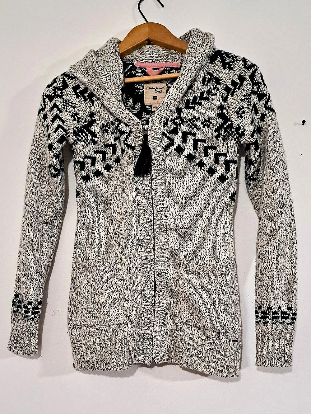 triple five soul Geometric Cowl Neck Cardigan Gray Small